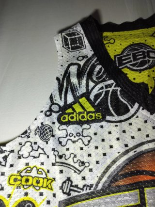 Camiseta Adidas Vintage EBC Elite Basket Unisex