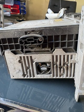 Sistema de audio Mercedes Sprinter 2.1