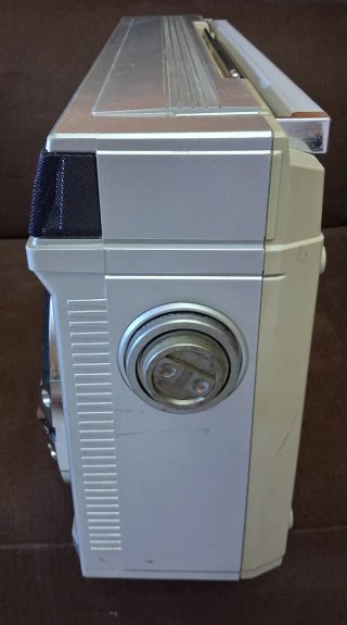 Sharp GF-9000H Boombox Radio Cassette Recorder