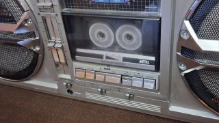 Sharp GF-9000H Boombox Radio Cassette Recorder
