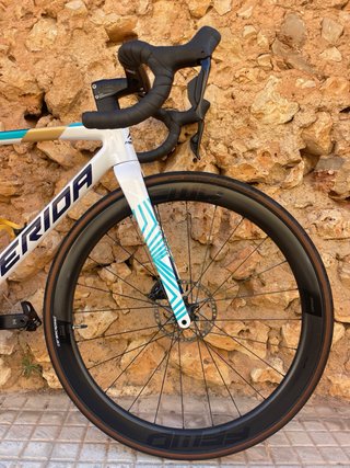 Bicicleta Merida Scultura Bahrain Victorius 6000