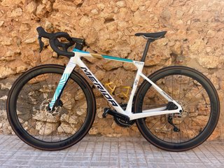 Bicicleta Merida Scultura Bahrain Victorius 6000