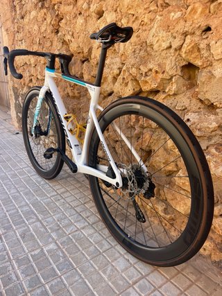 Bicicleta Merida Scultura Bahrain Victorius 6000