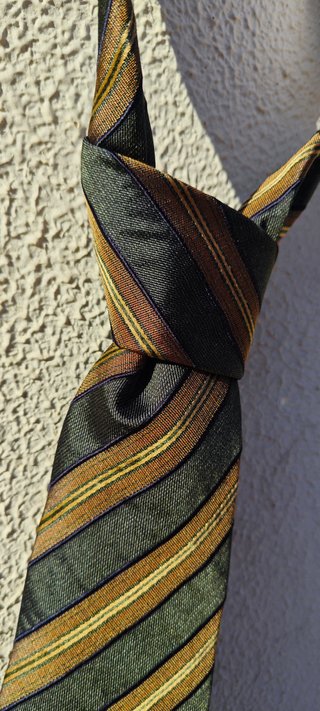 Cravatta Corneliani Seta Righe Verde Oliva