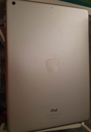 iPad Air 9,7 16GB A1474 Plata