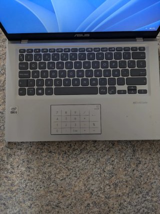 Portátil Asus i5 8GB RAM 512 GB SSD