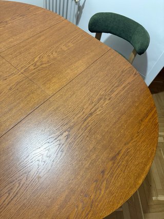 Mesa redonda de madera extensible