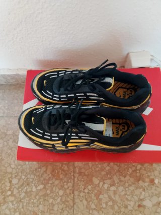 Zapatillas Nike Air Max Talla 40.5 Negras