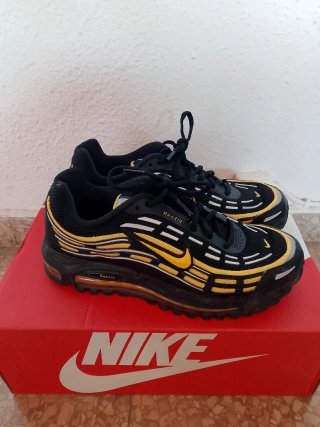 Zapatillas Nike Air Max Talla 40.5 Negras