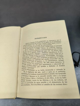 Libro medicina año 1955