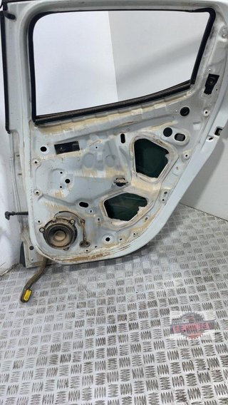 PUERTA TRASERA DERECHA Renault Clio IV (2012->)
