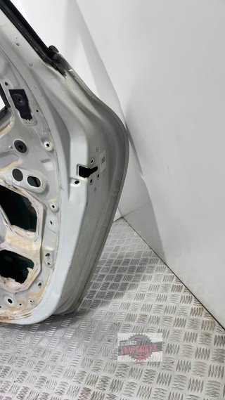 PUERTA TRASERA DERECHA Renault Clio IV (2012->)