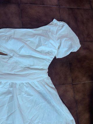 Vestido blanco asimétrico