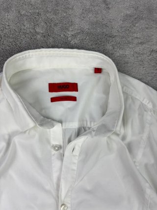 Camisa Hugo Boss blanco manga corta corte Slim S