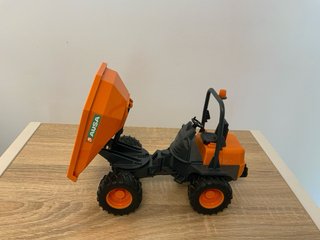 BRUDER Compactador + Dumper+ Excavadora
