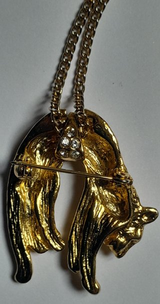 Collana con ciondolo a forma di leopardo