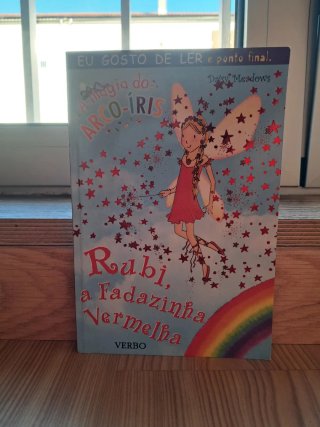 Livro Rubi, a Fadazinha vermelha