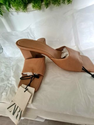Sandalias tacón Zara mujer