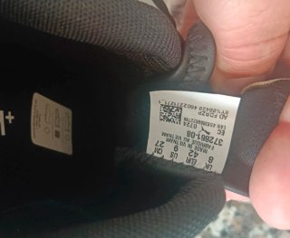 Zapatillas Puma Turino Negras y Doradas