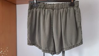 Pantalón corto verde t.38