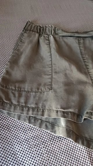 Pantalón corto verde t.38