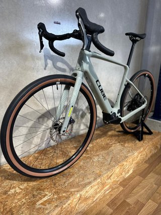 CUBE NUROAD HYBRID C:62 RACE 400X 2026
