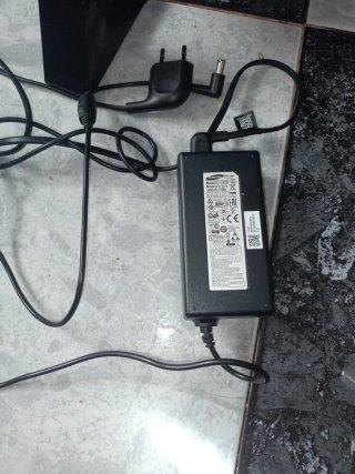 Monitor Samsung C27JG56QQU Curvo 27 (Schermo rotto)