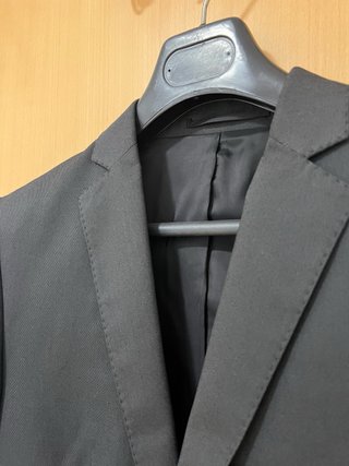 Traje Zara negro hombre