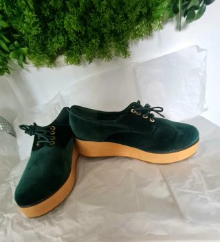 Zapatos de plataforma de terciopelo