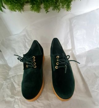 Zapatos de plataforma de terciopelo