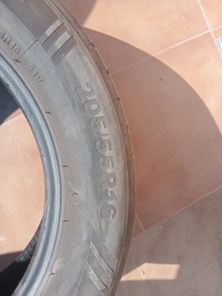 Neumático 205/55 R16