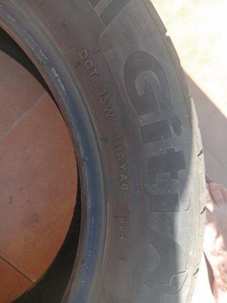Neumático 205/55 R16