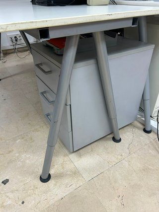 7 Tavolo da Ufficio Bianco