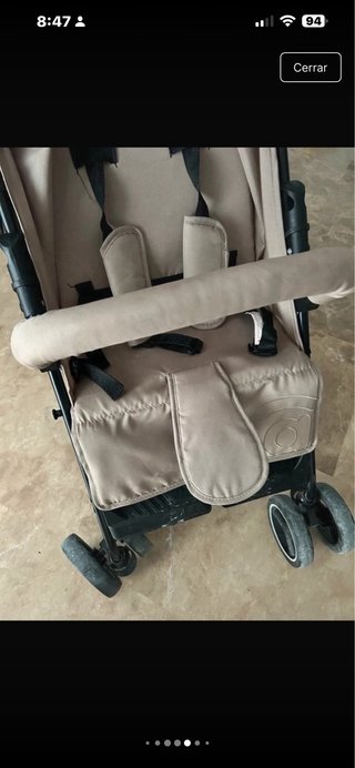 Silla de paseo ligera color beige