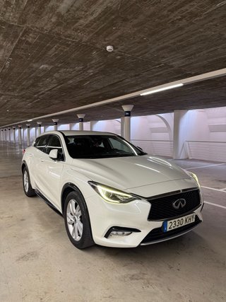 Infiniti Q30 2018