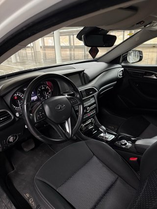 Infiniti Q30 2018