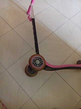 Patinete Globber 3 ruedas rosa