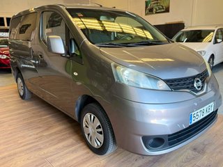 Nissan NV200 pequeña furgoneta 7 plazas