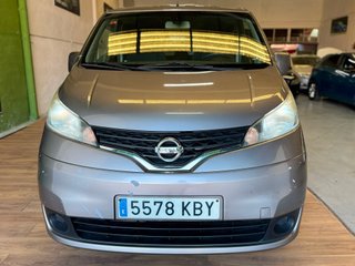 Nissan NV200 pequeña furgoneta 7 plazas