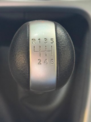 Nissan NV200 pequeña furgoneta 7 plazas