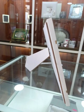 Placa homenaje mármol y metal dorado