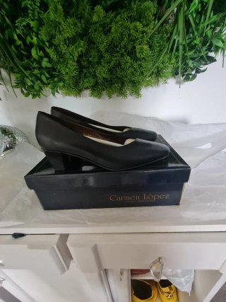 Zapatos de vestir negros Carmen Lopez