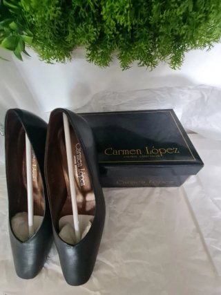 Zapatos de vestir negros Carmen Lopez