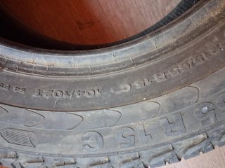 215/65 R15 104T Neumáticos Continental