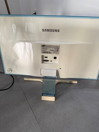 Monitor Samsung Beige y Multicolor