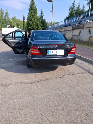 Mercedes-Benz Clase C 2005