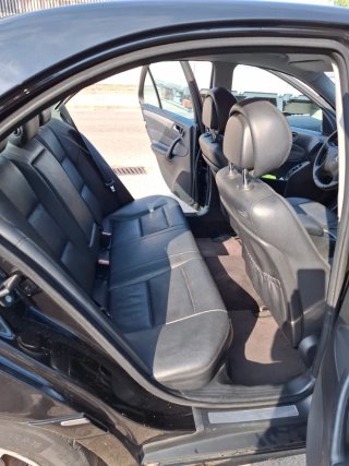 Mercedes-Benz Clase C 2005