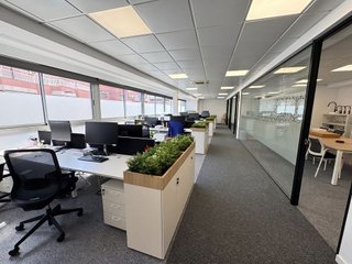 Oficina en alquiler en Les Corts en Barcelona