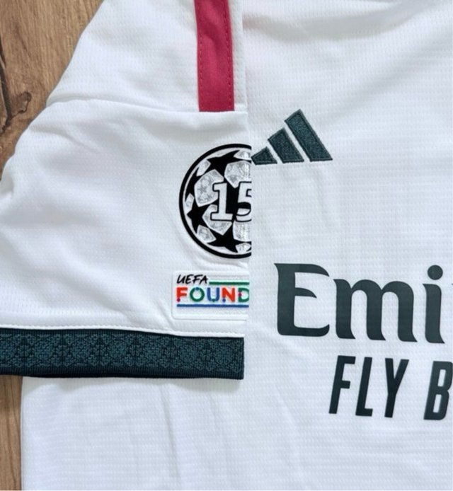 Conjunto Real Madrid 26-27 Niño Talla 10