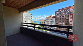 Piso en alquiler en Puerto Chico en Santander
